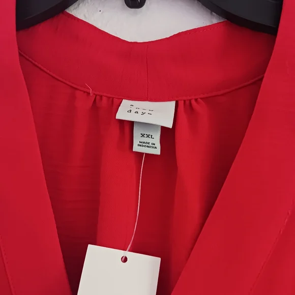 A New Day Short Sleeve V-Neck Shirt - Picture 6 of 7